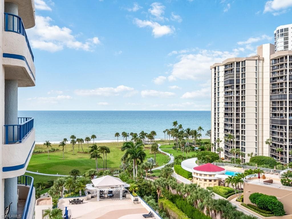 4451 Gulf Shore Blvd N 1005, Naples, FL 34103-1