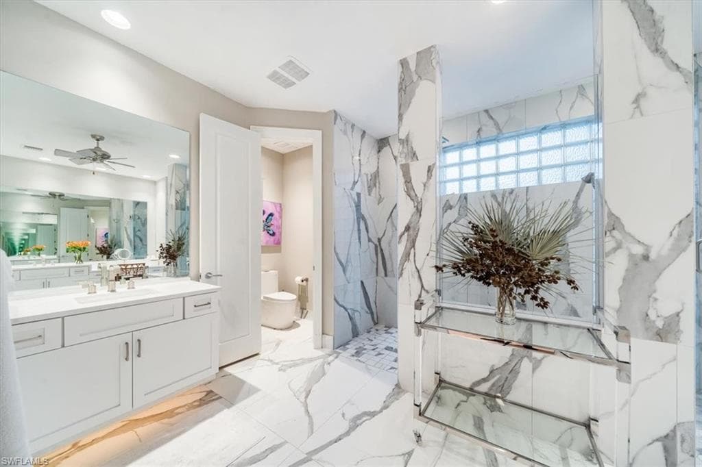 367 5th Ave N, Naples, FL 34102-36