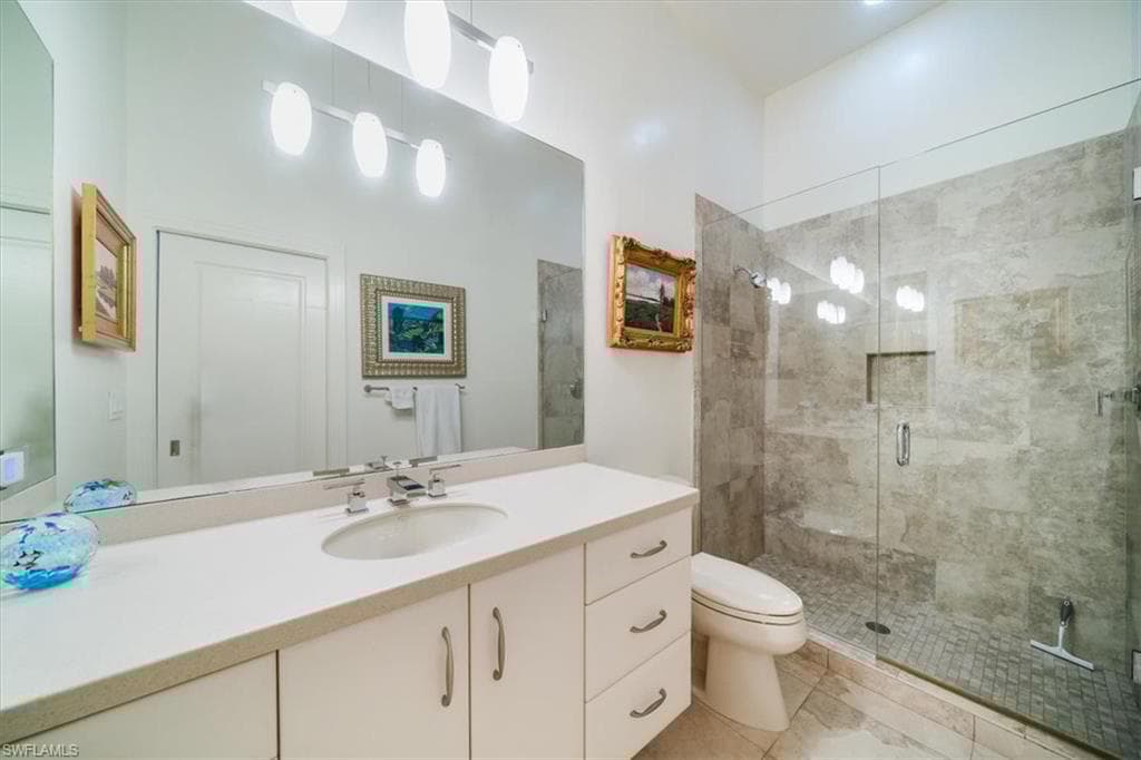 367 5th Ave N, Naples, FL 34102-44