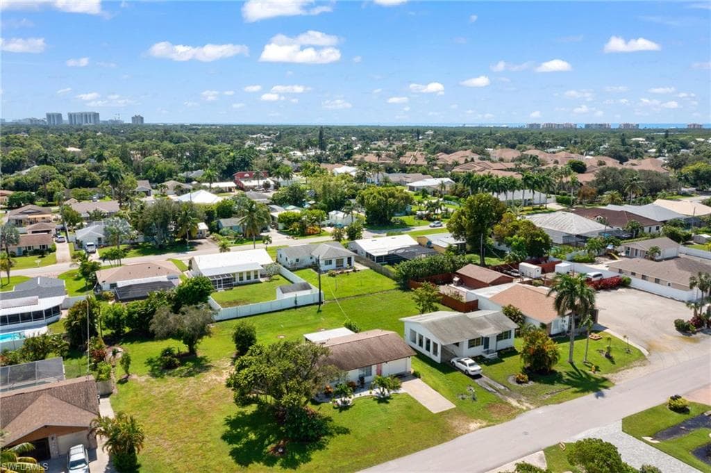 22 3rd St, Bonita Springs, FL 34134-6