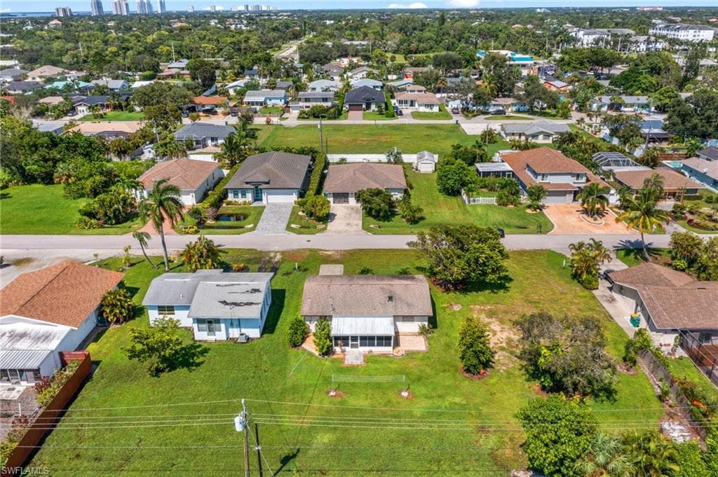 22 3rd St, Bonita Springs, FL 34134-8