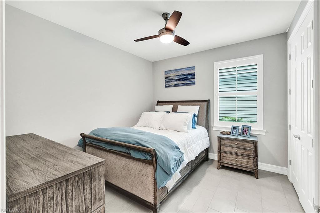 267 Tamarindo Ln, Naples, FL 34114-23