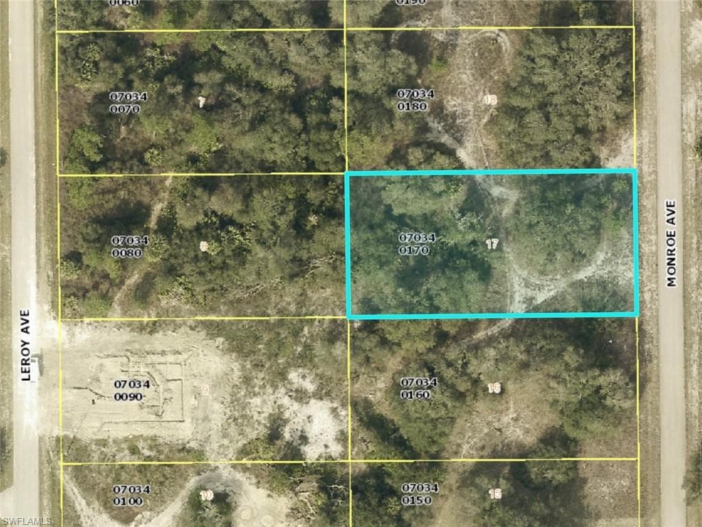 1409 Monroe Ave, Lehigh Acres, FL 33972-1