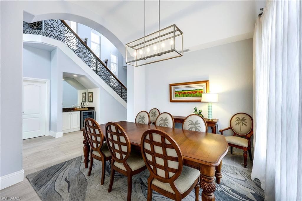 8589 Bellagio Dr, Naples, FL 34114-10