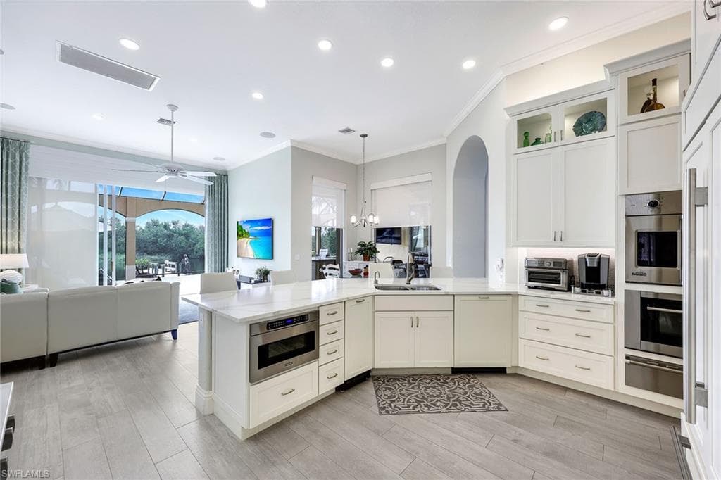 8589 Bellagio Dr, Naples, FL 34114-15