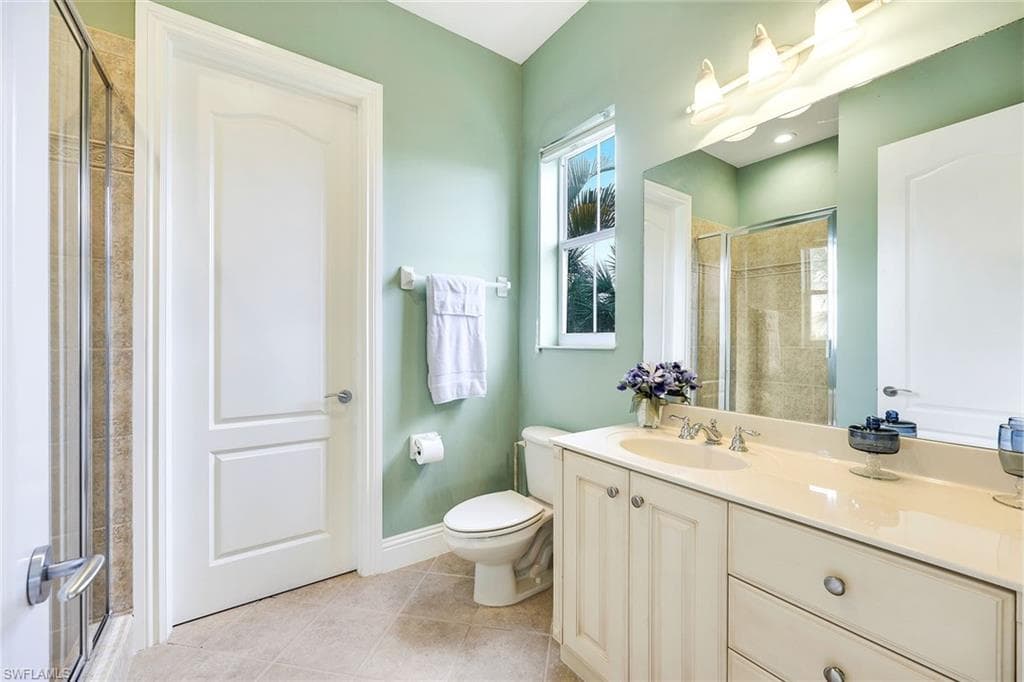 8589 Bellagio Dr, Naples, FL 34114-30