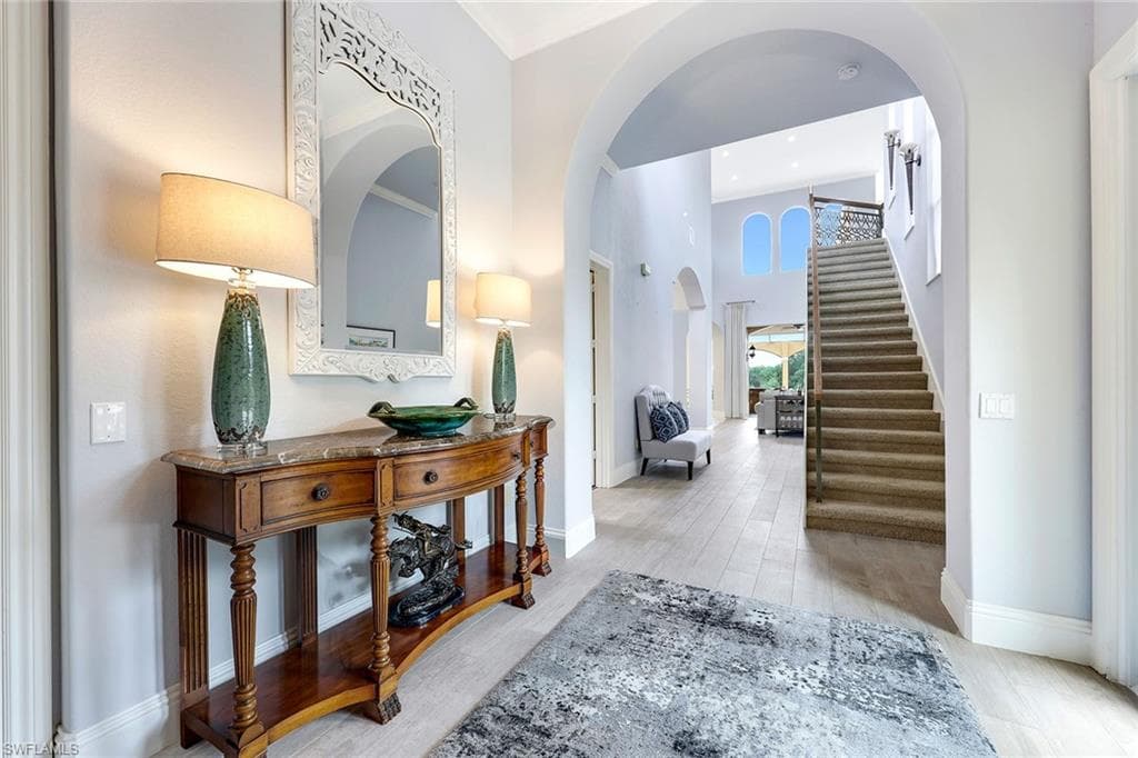 8589 Bellagio Dr, Naples, FL 34114-4