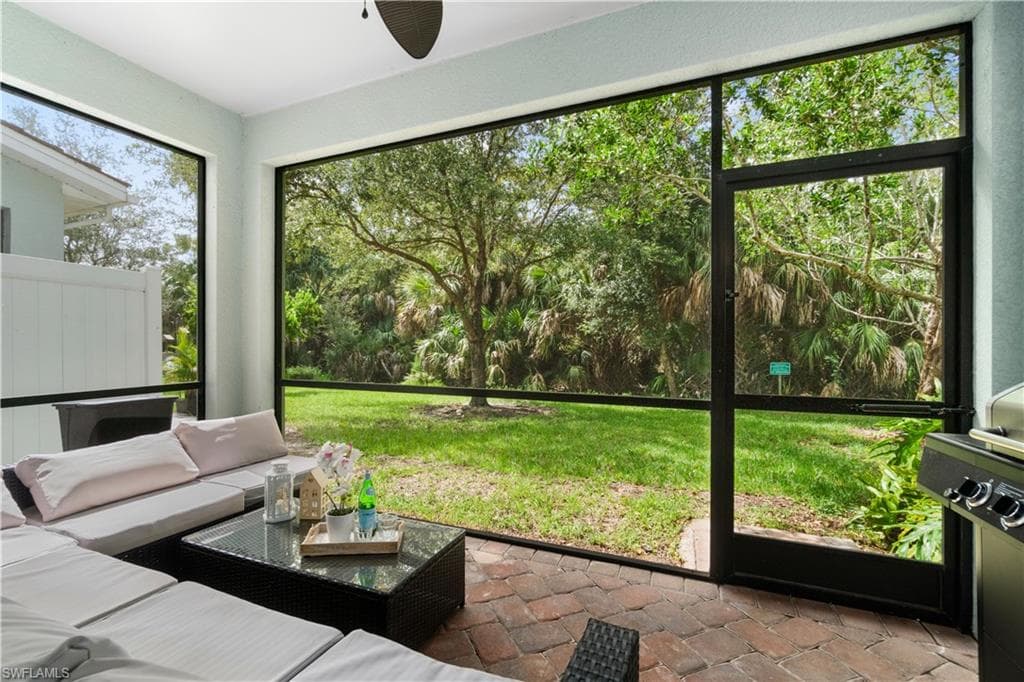 15286 Summit Place Cir 175, Naples, FL 34119-17