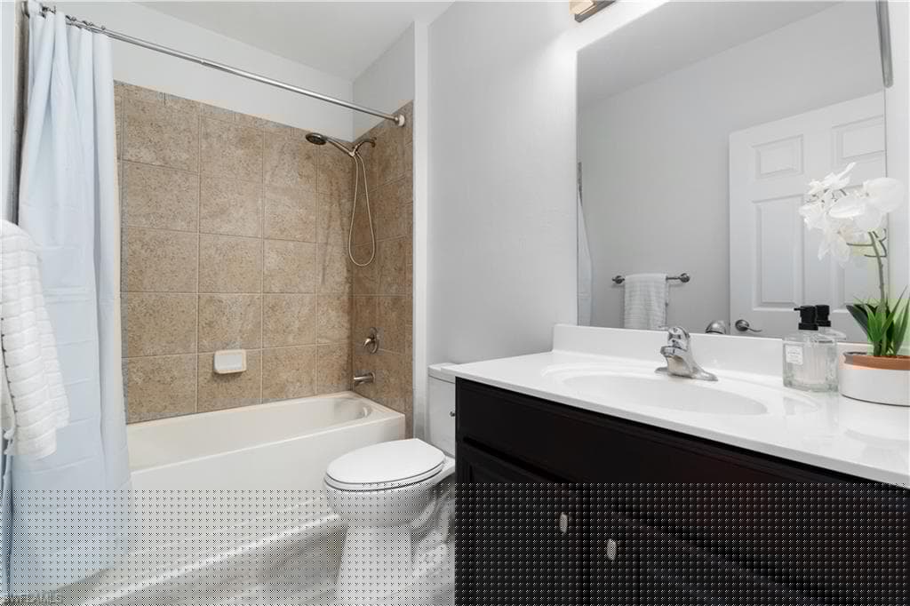 15286 Summit Place Cir 175, Naples, FL 34119-21