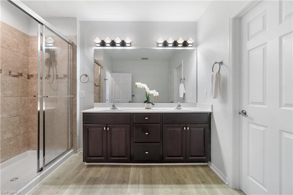 15286 Summit Place Cir 175, Naples, FL 34119-24