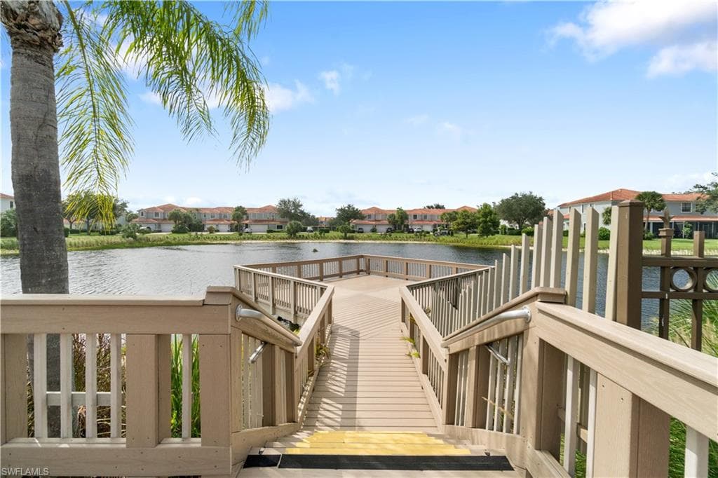 15286 Summit Place Cir 175, Naples, FL 34119-41