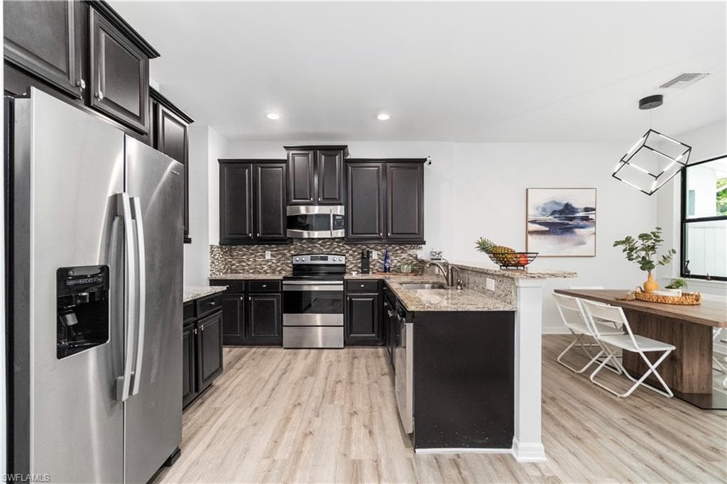 15286 Summit Place Cir 175, Naples, FL 34119-7