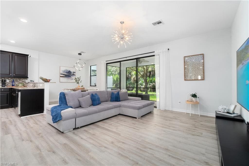 15286 Summit Place Cir 175, Naples, FL 34119-8