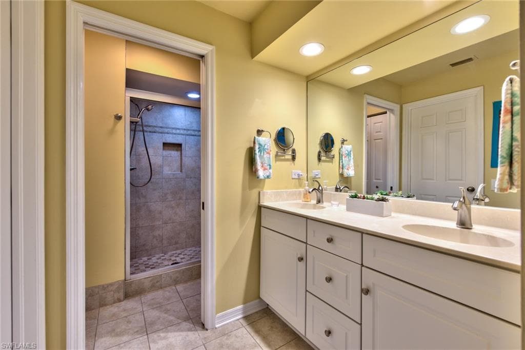 6056 Huntington Woods Dr 138-9, Naples, FL 34112-13