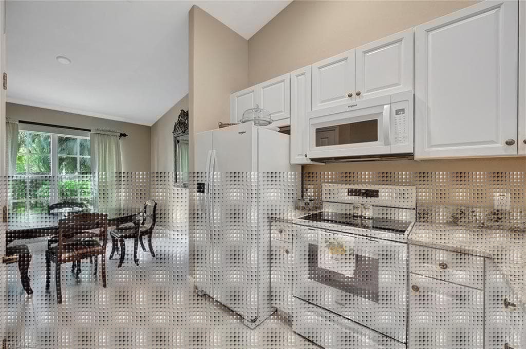 3555 Avion Woods Ct 501, Naples, FL 34104-13