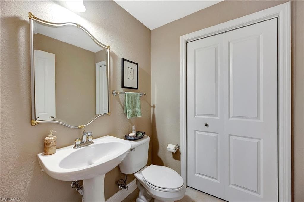 3555 Avion Woods Ct 501, Naples, FL 34104-30