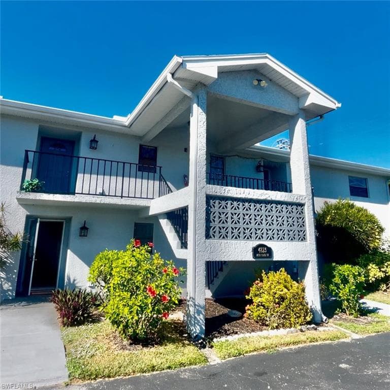 4823 26th Pl SW C1, Naples, FL 34116-2