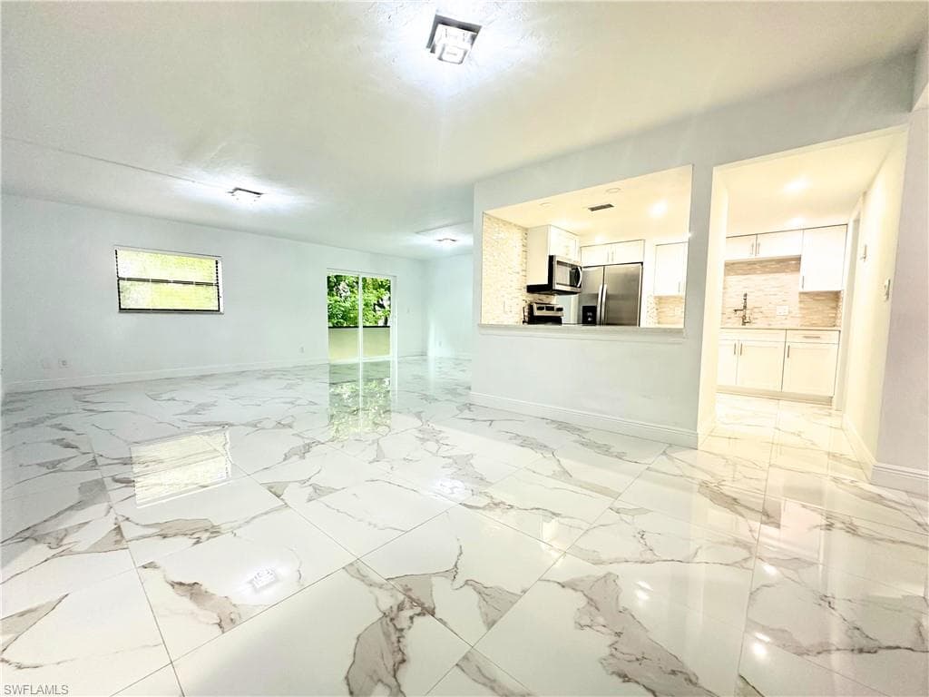 4823 26th Pl SW C1, Naples, FL 34116-3