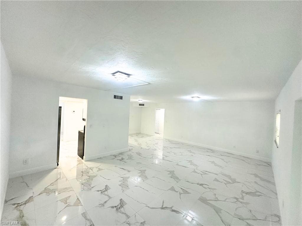 4823 26th Pl SW C1, Naples, FL 34116-4