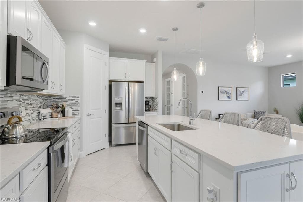 17316 Ashcomb Way, Estero, FL 33928-8