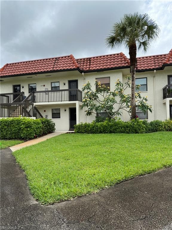 4146 27th Ct SW 102, Naples, FL 34116-1