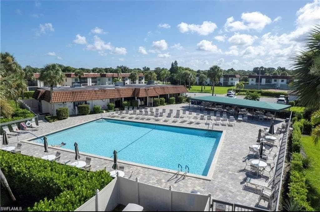 4146 27th Ct SW 102, Naples, FL 34116-24