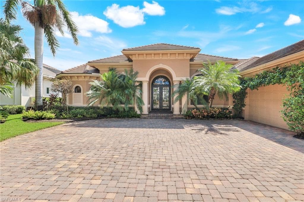 10651 Glen Lakes Dr, Estero, FL 34135-4