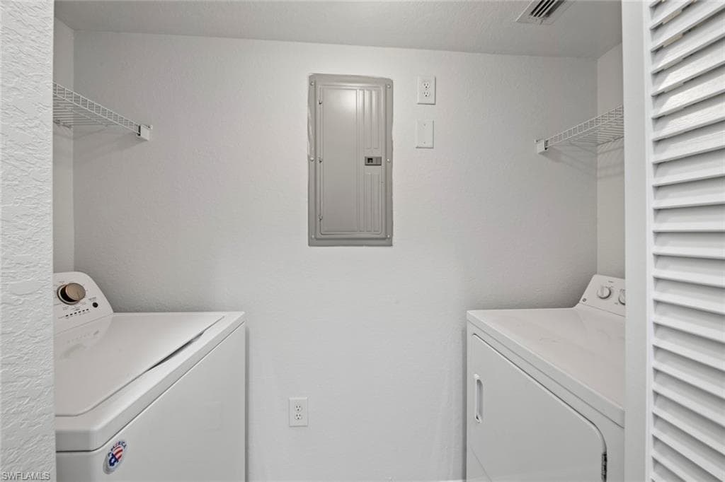 4105 Residence Dr 718, Fort Myers, FL 33901-19