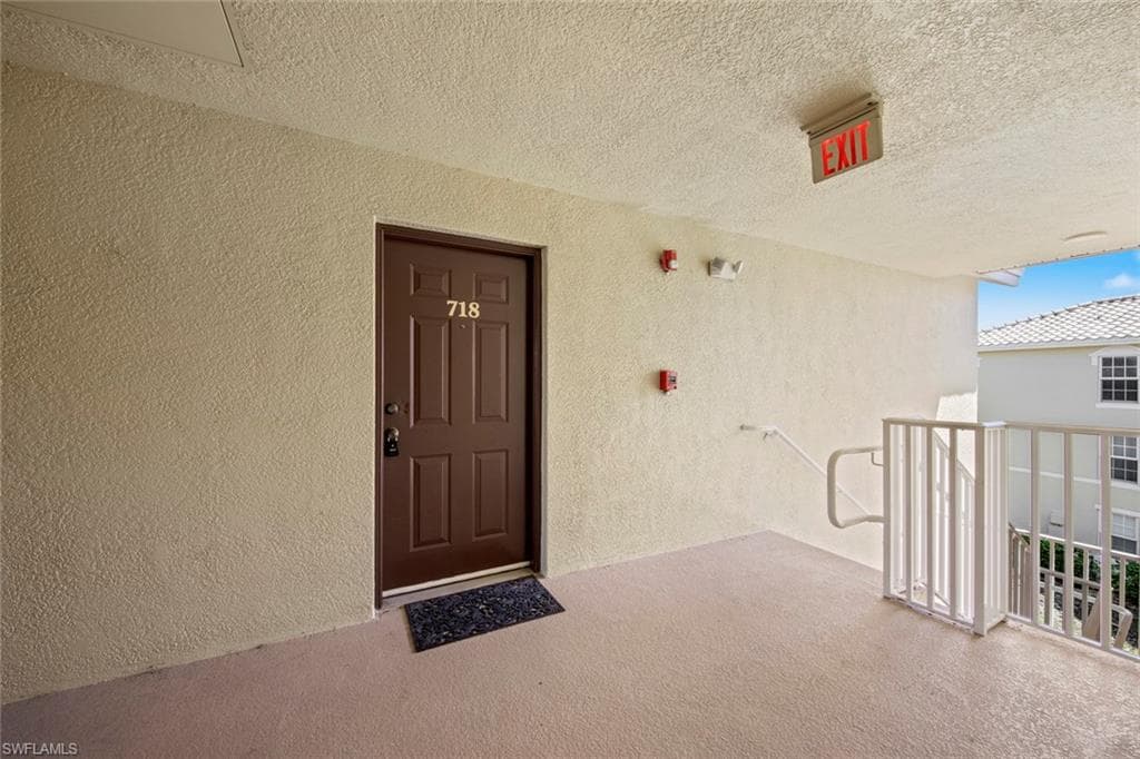 4105 Residence Dr 718, Fort Myers, FL 33901-20