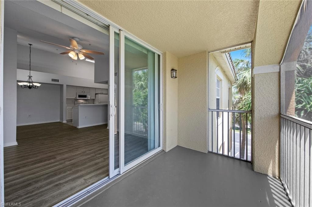 4105 Residence Dr 718, Fort Myers, FL 33901-23