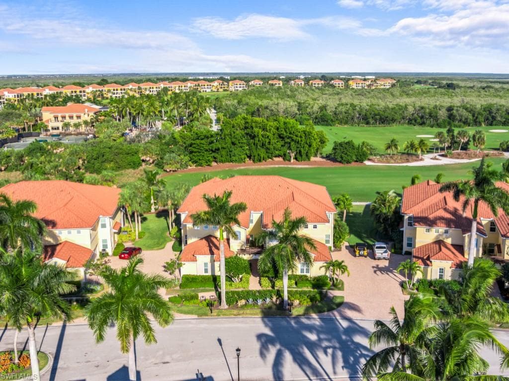 1264 Rialto Way 4-201, Naples, FL 34114-2