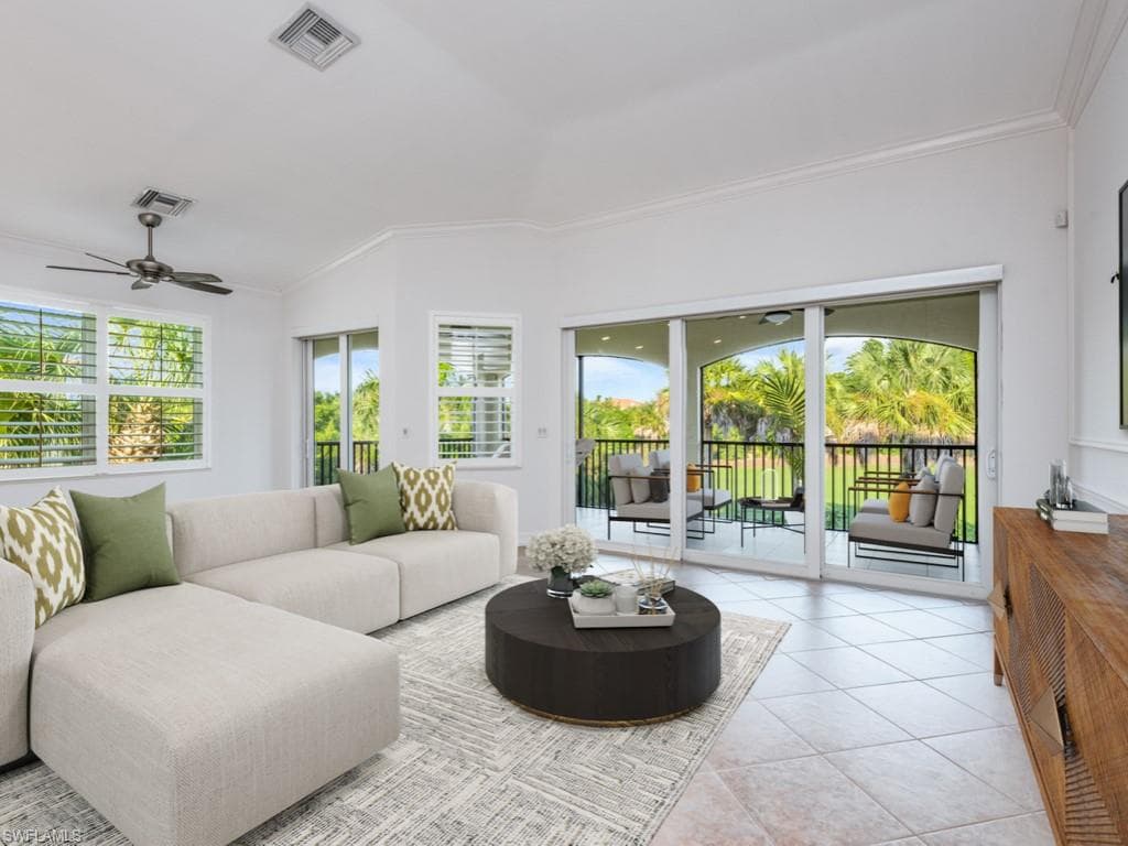 1264 Rialto Way 4-201, Naples, FL 34114-7