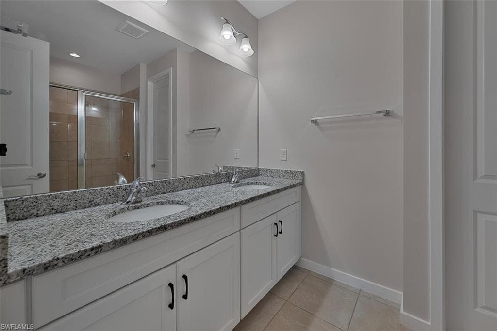 13010 Pembroke Dr, Naples, FL 34105-12