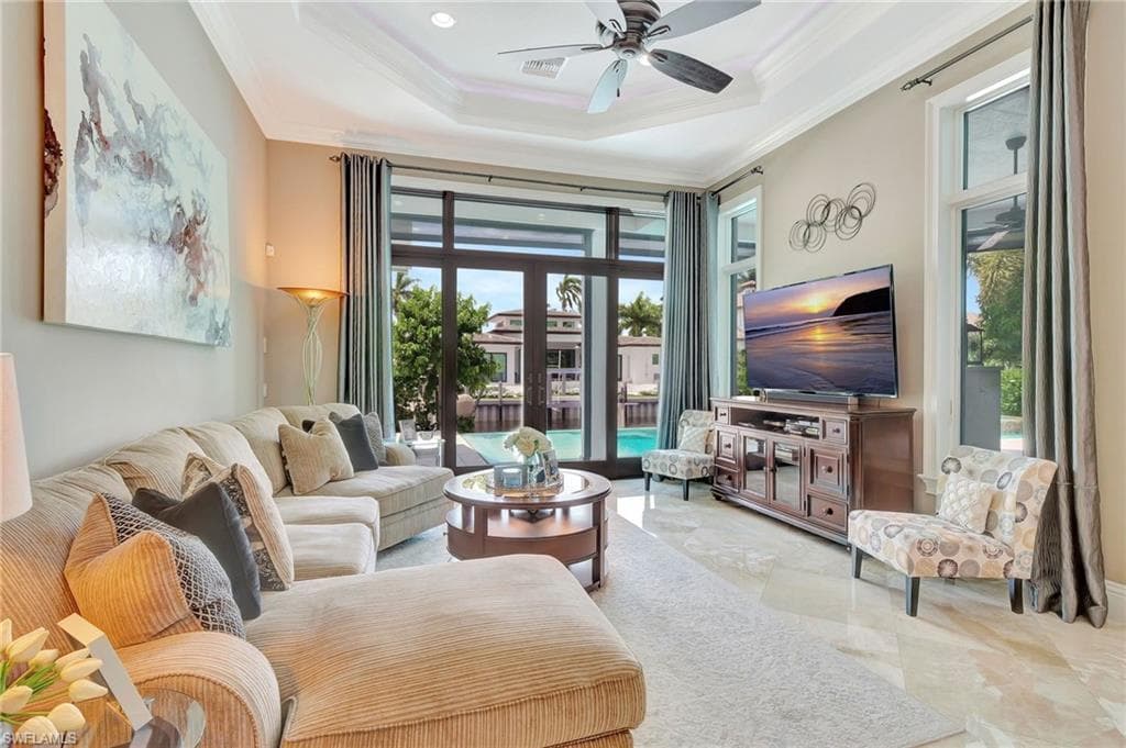 1330 Marlin Dr, Naples, FL 34102-16
