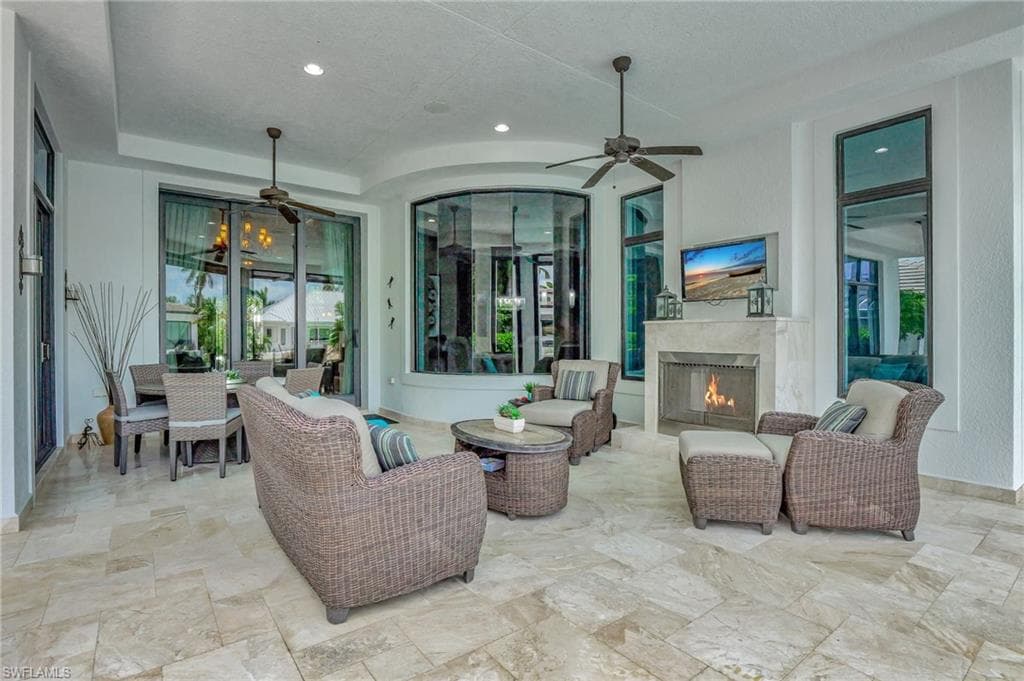 1330 Marlin Dr, Naples, FL 34102-26
