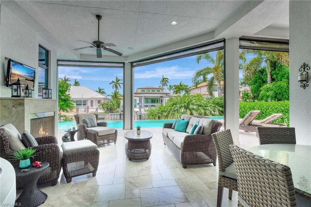 1330 Marlin Dr, Naples, FL 34102-1