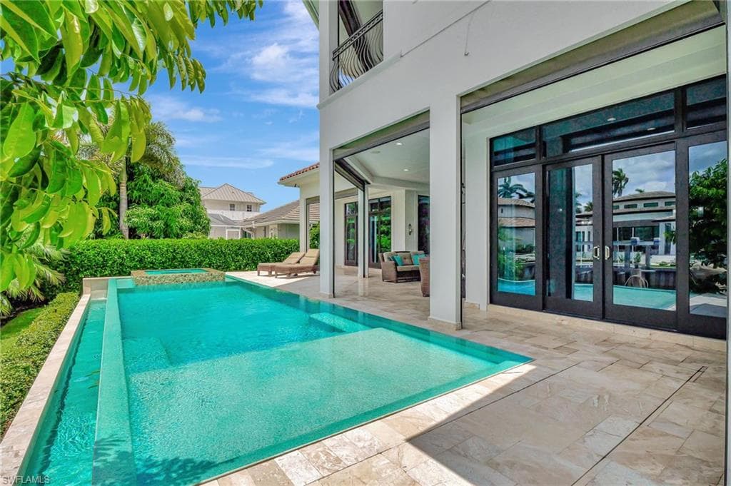 1330 Marlin Dr, Naples, FL 34102-28