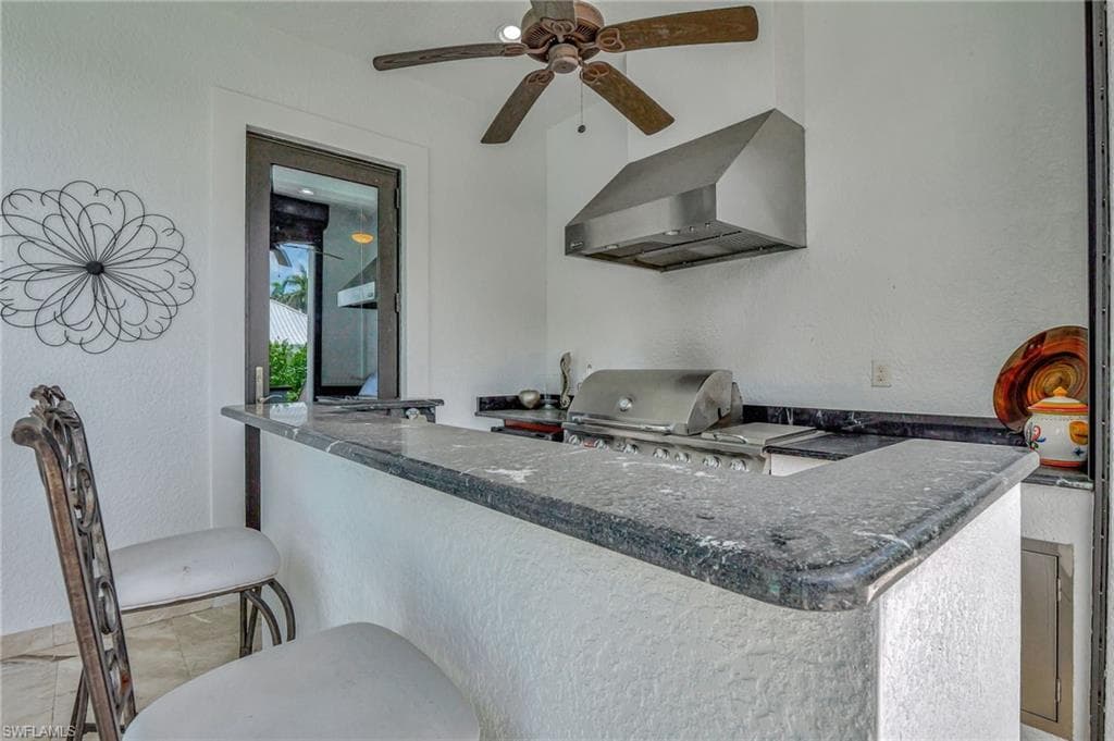 1330 Marlin Dr, Naples, FL 34102-29