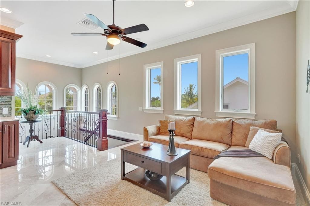 1330 Marlin Dr, Naples, FL 34102-32