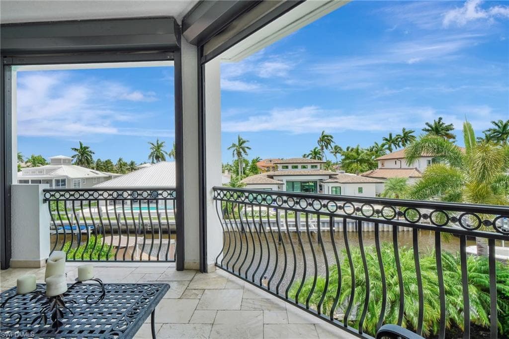 1330 Marlin Dr, Naples, FL 34102-41