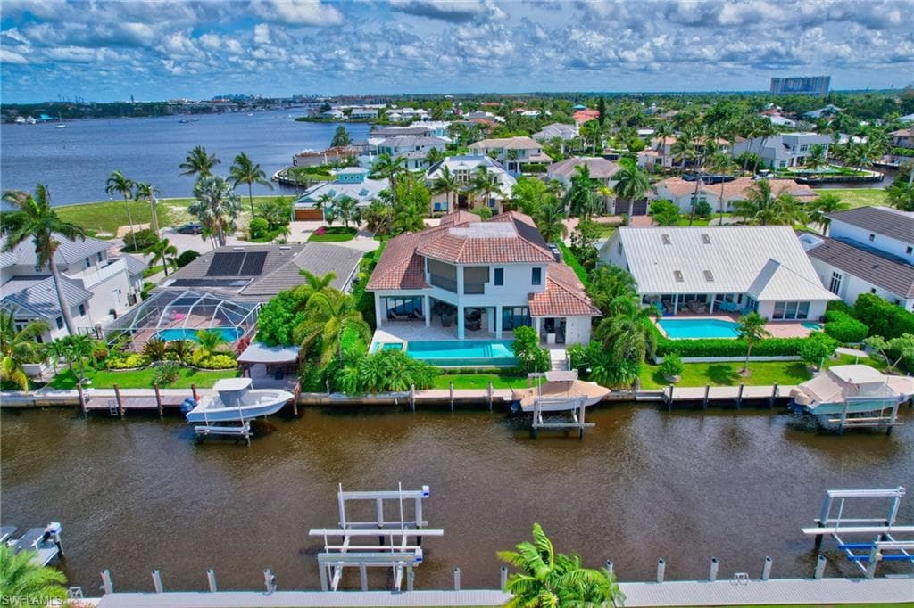 1330 Marlin Dr, Naples, FL 34102-48