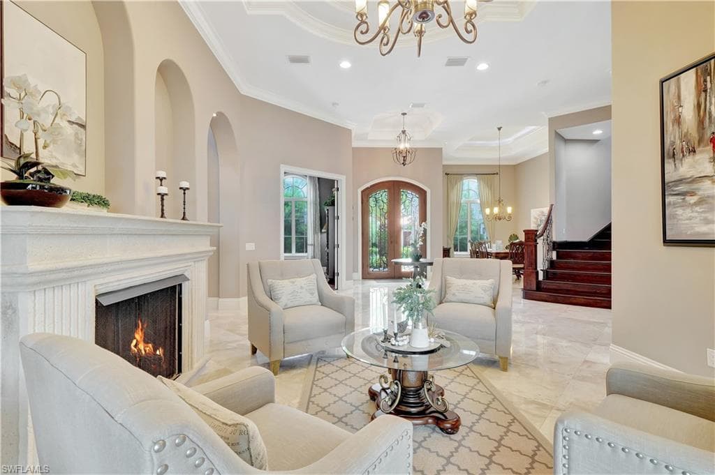 1330 Marlin Dr, Naples, FL 34102-5