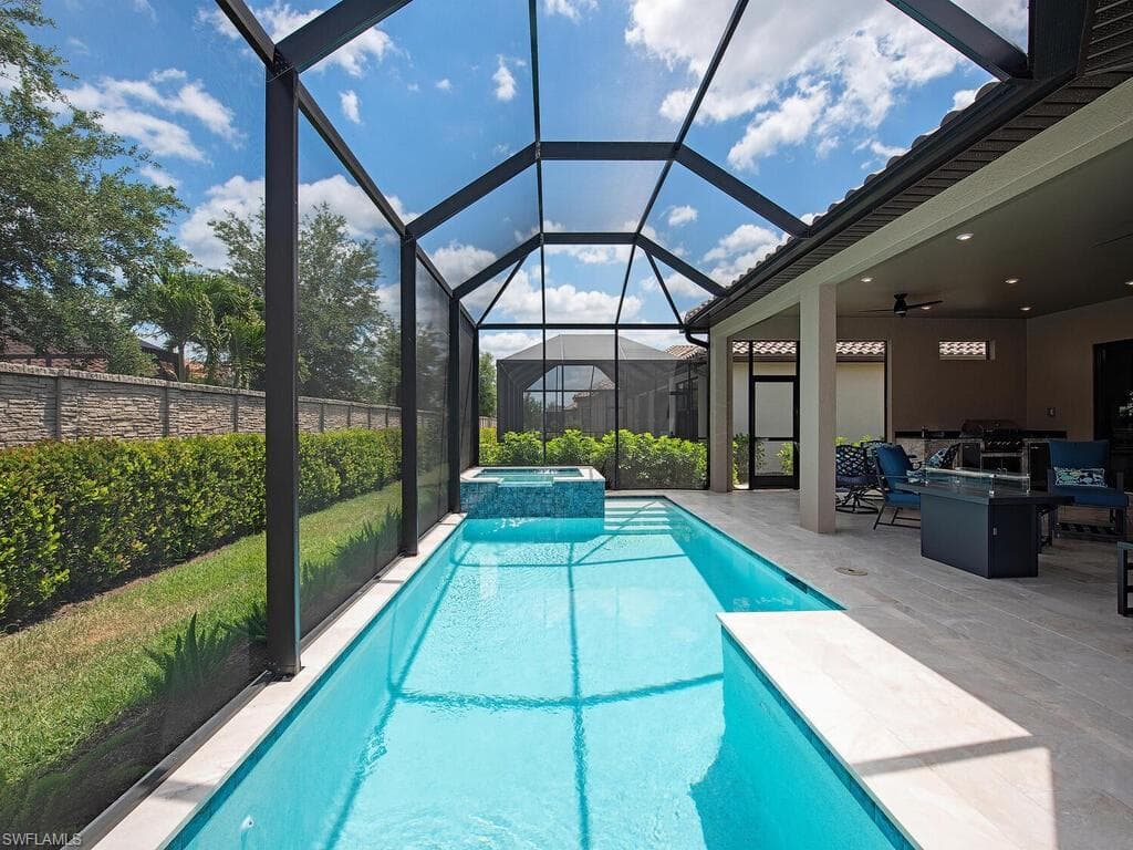 8159 Lucello Ter S, Naples, FL 34114-11