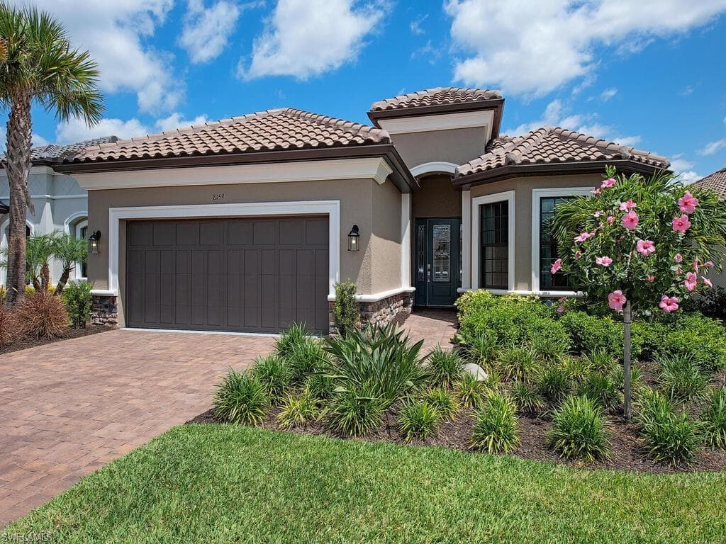 8159 Lucello Ter S, Naples, FL 34114-3