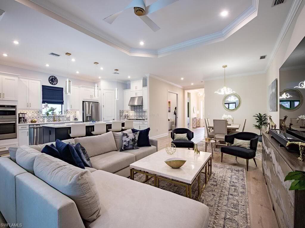 8159 Lucello Ter S, Naples, FL 34114-4