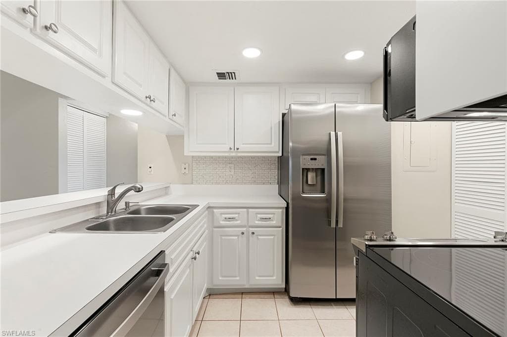 14 Manor Ter 9-106, Marco Island, FL 34145-12