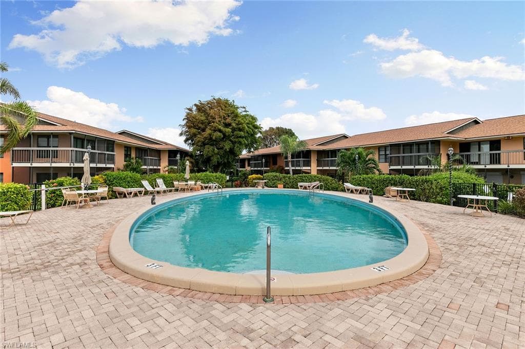 14 Manor Ter 9-106, Marco Island, FL 34145-24
