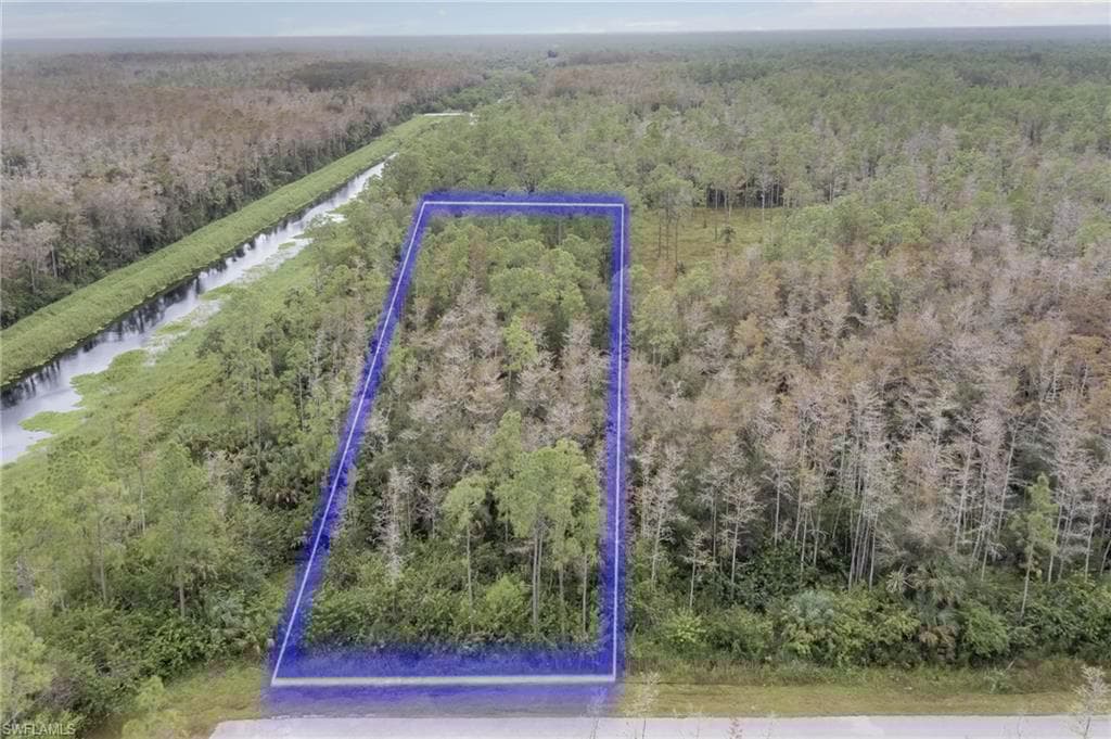 0000 8th Ave SE, Naples, FL 34117-2