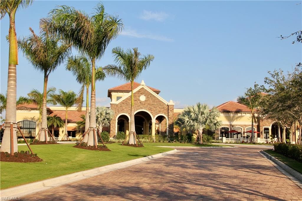 9834 Giaveno Cir 1723, Naples, FL 34113-26
