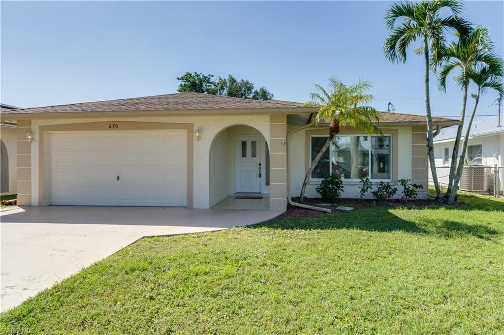 670 103rd Ave N, Naples, FL 34108-3219-2